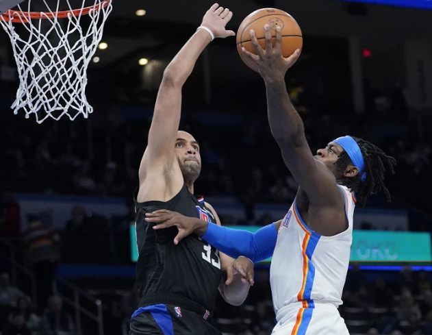  亚历山大全面发挥雷霆客场爆冷战胜掘金队