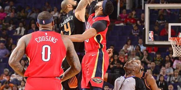  莫兰特四十五分加绝杀灰熊主场击退太阳